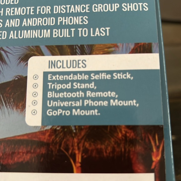 The Selfie Stand with tripod Stand for GOPRO-Smartphones - Picture 6 of 6